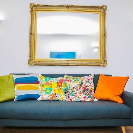 Riverside 2 Bed Apartment Londres Exterior foto